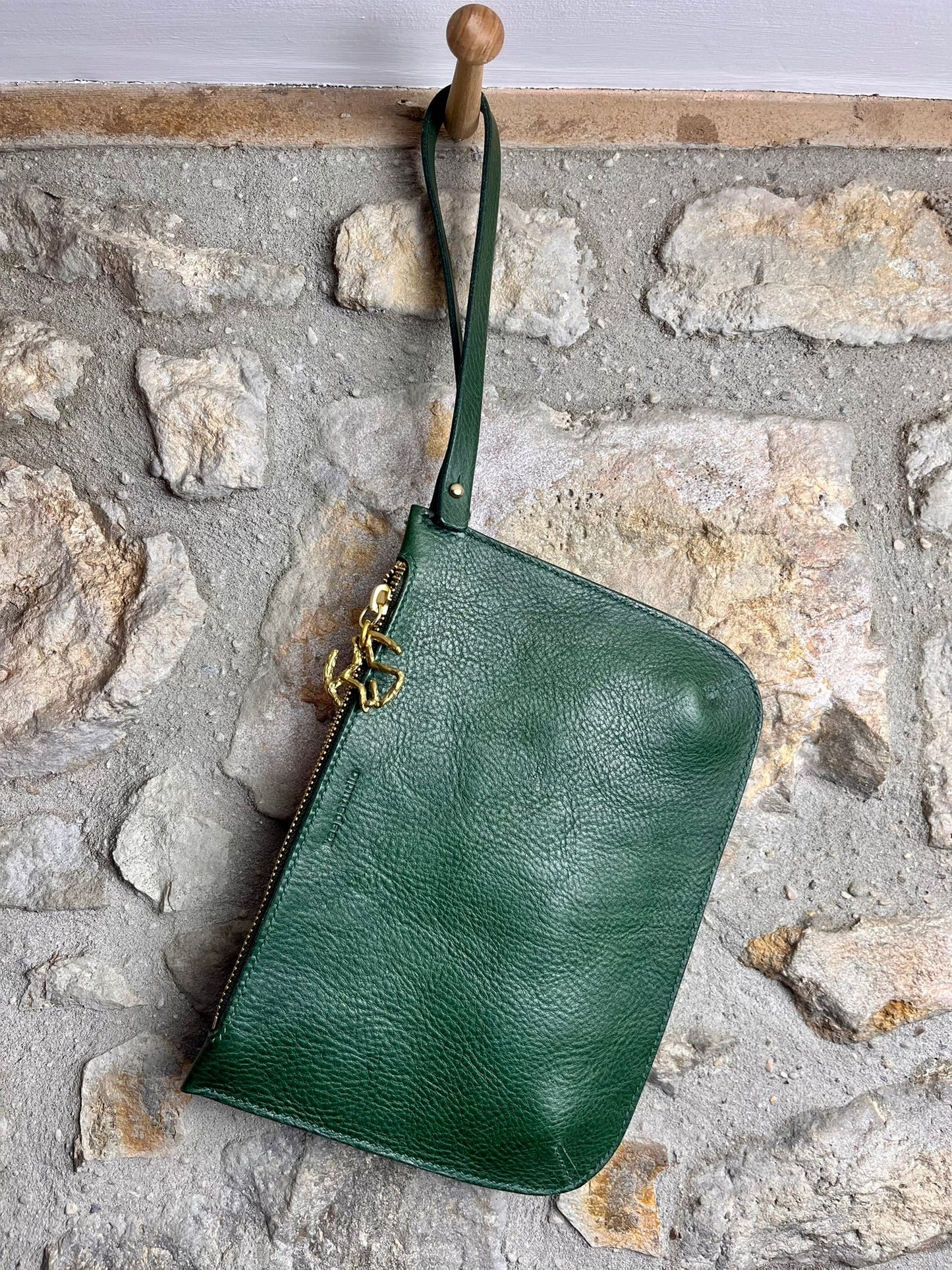 Cavell clutch zipped pouch and bag tidy in green sustainable veg tanned leather - Keep - Studio